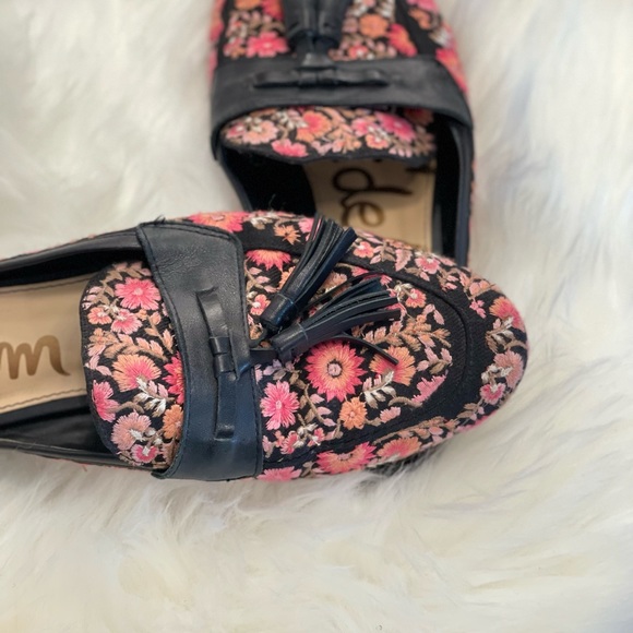 SOLD ❣️❣️ Sam Edelman 70’s flower power embroidered mules size 8.5 - Picture 4 of 4